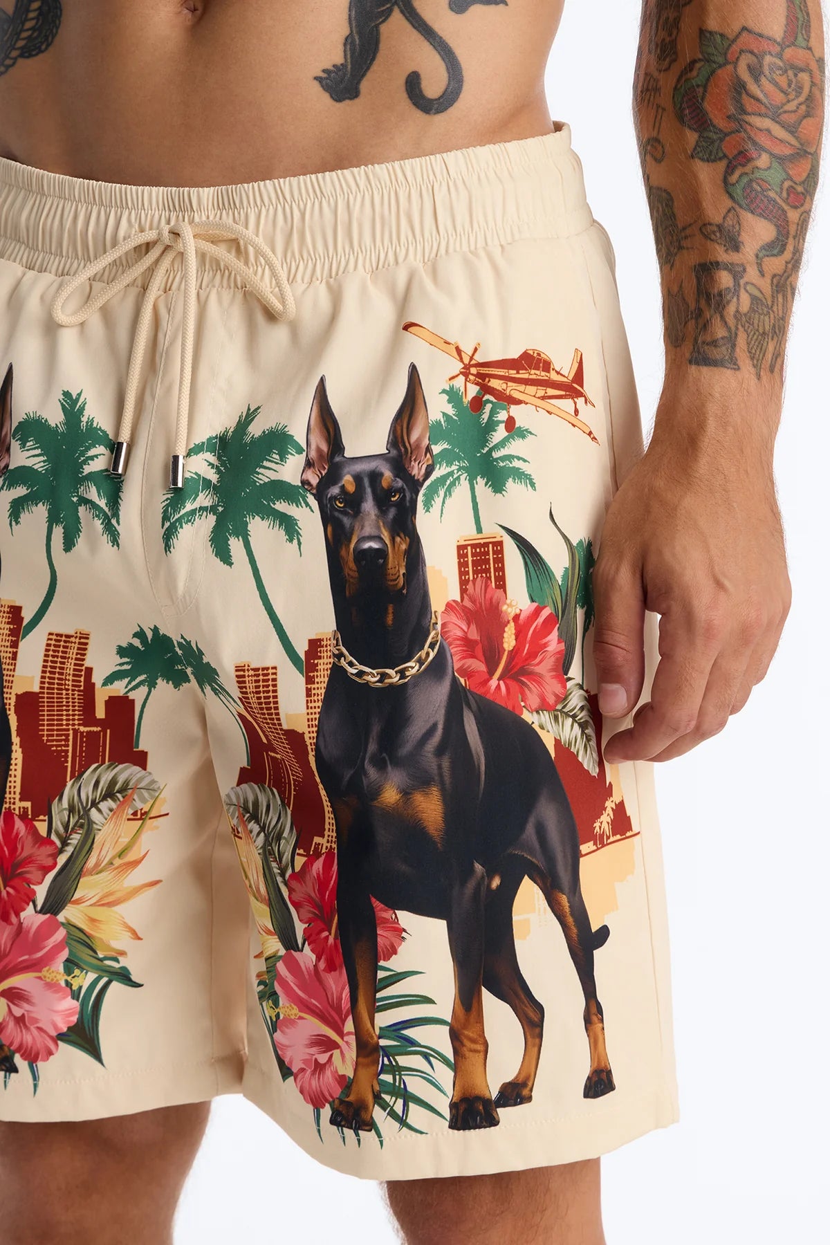 Tropical Watchdog Swim Trunk 7″